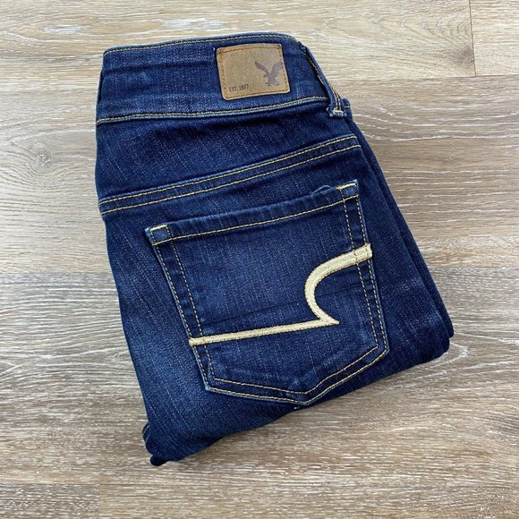 American Eagle Outfitters Denim - AMERICAN EAGLE Artist Crop Super Stretch Low Rise Blue Denim Jeans Women's 0 R